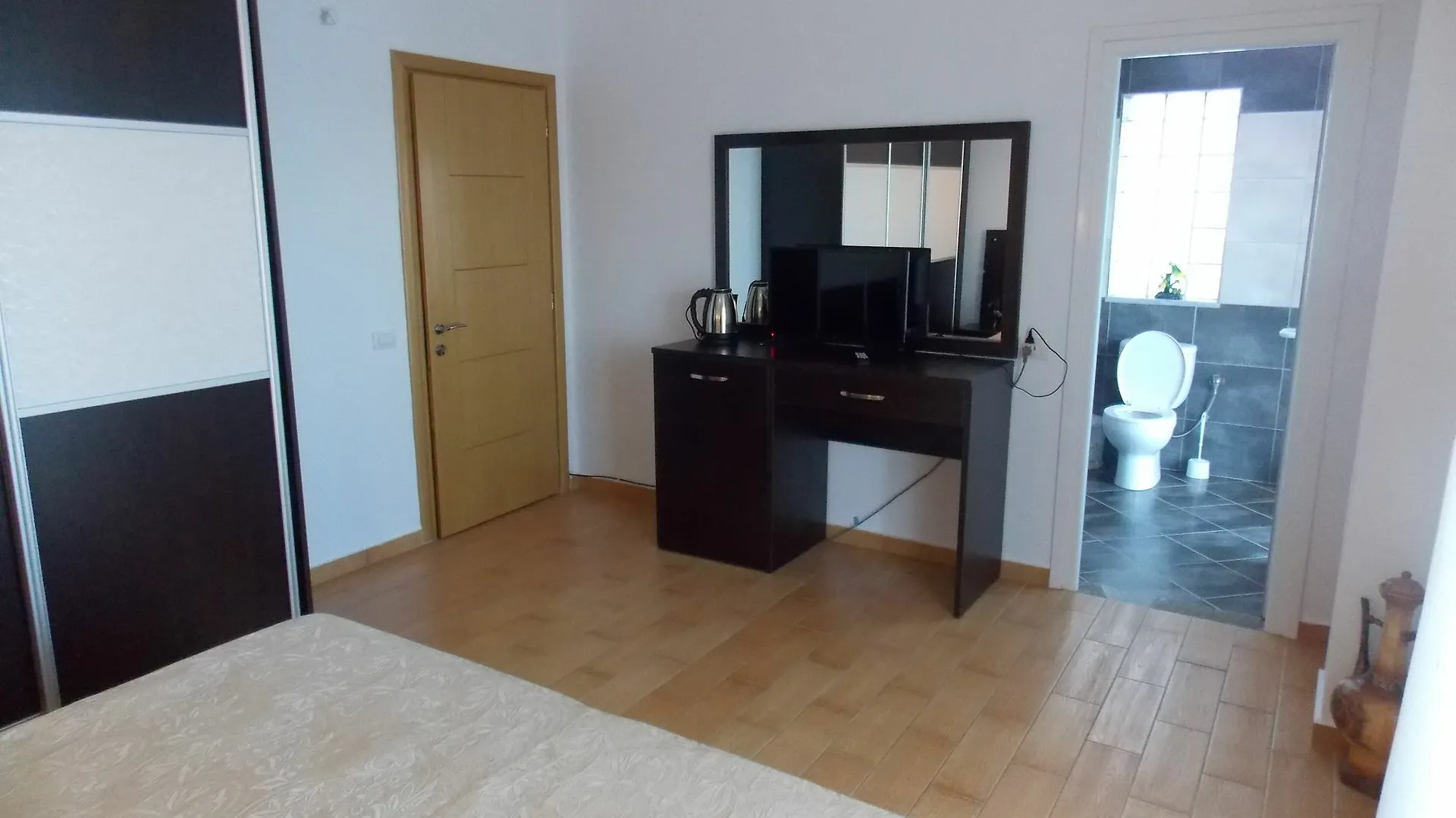 Villa Xika Sarandë 4*,